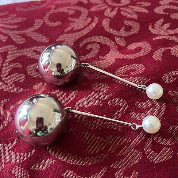 Earrings - Picture 6 of 7